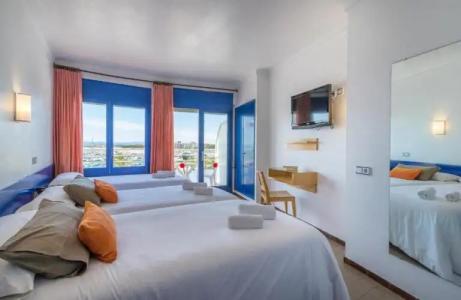 & Diving Les Illes - 31