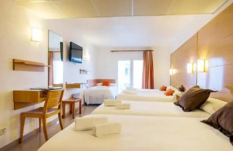 & Diving Les Illes - 35