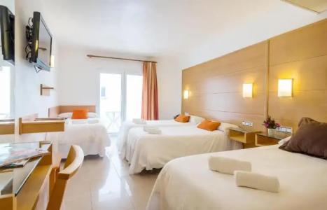 & Diving Les Illes - 36