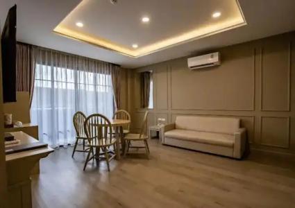 Eurana Boutique - 163