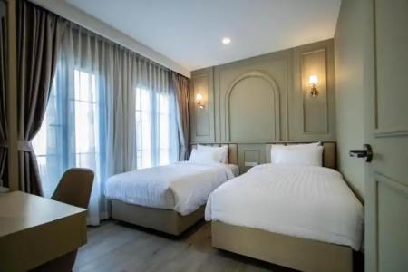 Eurana Boutique - 233