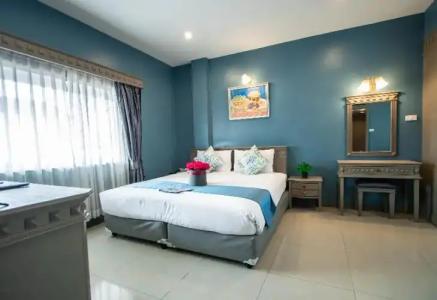 Eurana Boutique - 211