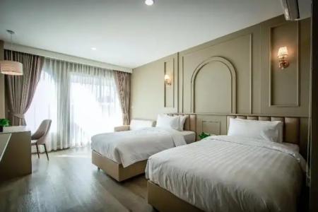 Eurana Boutique - 186