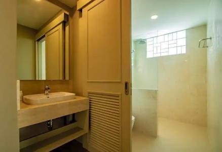 Eurana Boutique - 42