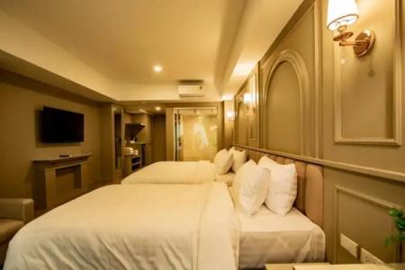 Eurana Boutique - 240