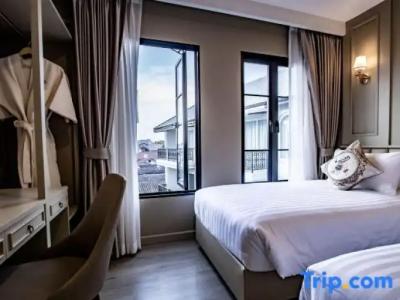 Eurana Boutique - 155