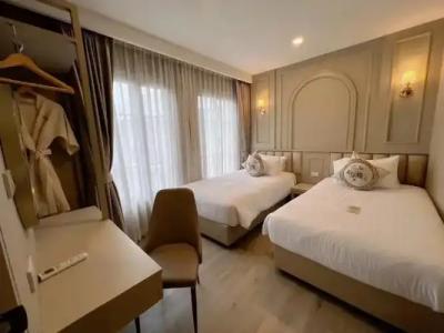 Eurana Boutique - 159