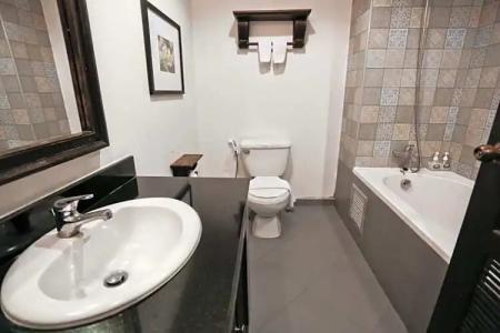 Eurana Boutique - 70