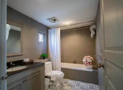 Eurana Boutique - 210