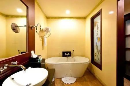 Grand Pacific Sovereign Resort & Spa - 131