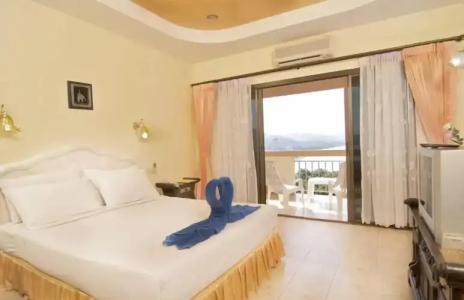 Baan Karon Hill Phuket Resort - 59