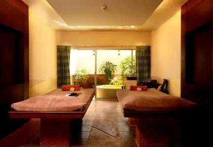 Golden Pine Beach Resort - 12