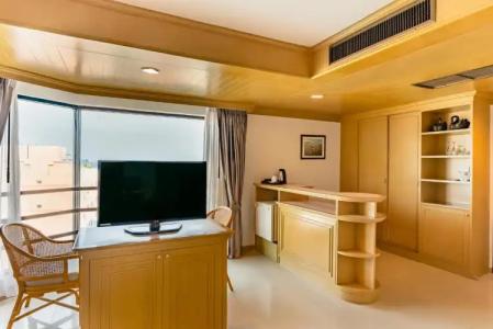 City Beach Resort - 6