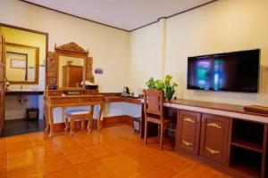 Buri Beach Resort, Haad Rin