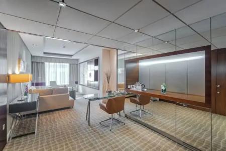 Four Points by Sheraton Bur Dubai - 40