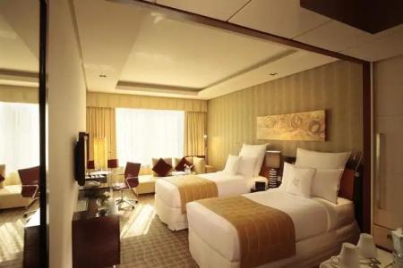Four Points by Sheraton Bur Dubai - 4