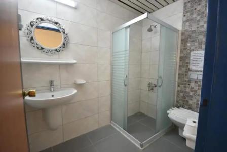 Golden Orange Apart - 42