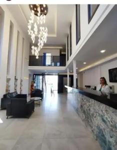 Golden Orange Apart - 19