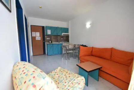 Golden Orange Apart - 40