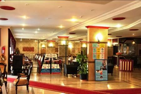 Mustis Royal Plaza - 1