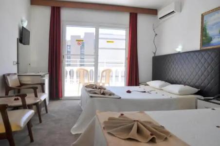 Mustis Royal Plaza - 39
