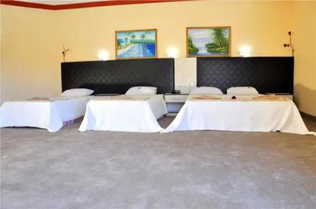 Mustis Royal Plaza - 17