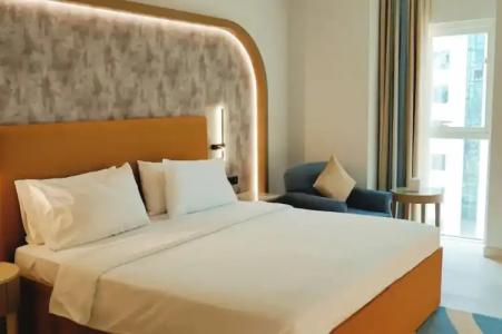 Sheraton Khalidiya - 102