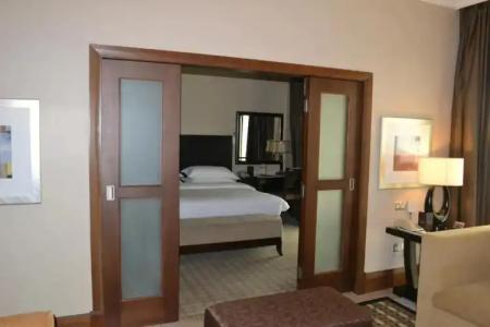 Sheraton Khalidiya - 132