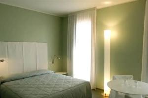 St. Anna Golf Mini-hotel, Lerca