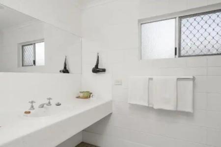 Wollongbar Motel - 57