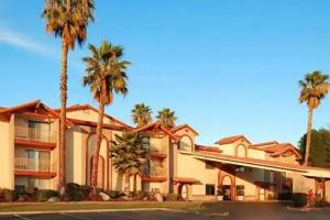 Quality Inn & Suites Bakersfield, Bakersfield