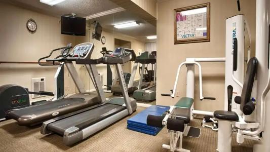 Best Western Plus Pepper Tree Inn - 18