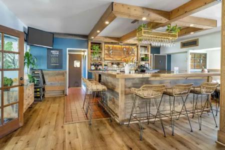 Best Western Plus Santa Barbara - 27