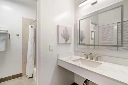 Best Western Plus Santa Barbara - 9