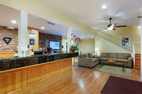 Best Western Plus Santa Barbara - 36