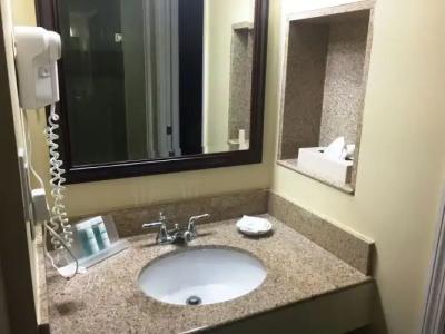 Holiday Inn & Suites Boca Raton - North - 7