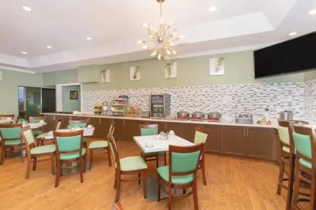 Holiday Inn & Suites Boca Raton - North - 28