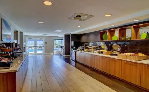 SpringHill Suites Boca Raton - 10