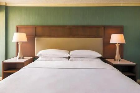 Sheraton Sand Key Resort - 78