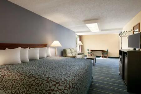 Days Inn by Wyndham Clearwater/Central - 24