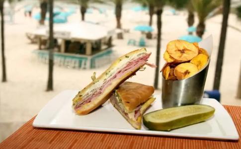 Hilton Clearwater Beach Resort & Spa - 12