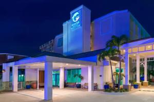 Winter the Dolphins Beach Club, Ascend Hotel Collection, Clearwater Beach