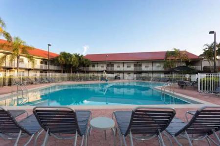 La Quinta Inn by Wyndham Cocoa Beach-Port Canaveral - 11