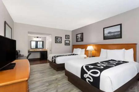 La Quinta Inn by Wyndham Cocoa Beach-Port Canaveral - 5