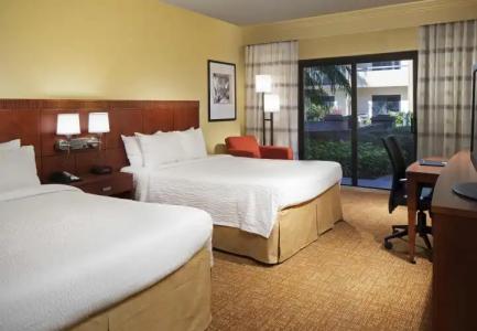 Courtyard Fort Myers Cape Coral - 2