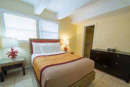 Royal Inn Beach Hutchinson Island - 33