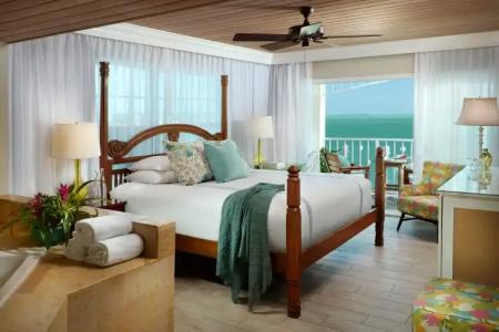 Ocean Key Resort & Spa, a Noble House Resort