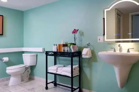 Ocean Key Resort & Spa, a Noble House Resort - 61