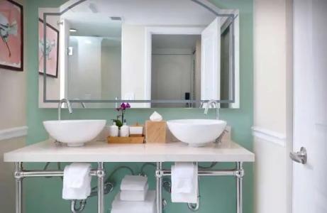 Ocean Key Resort & Spa, a Noble House Resort - 45