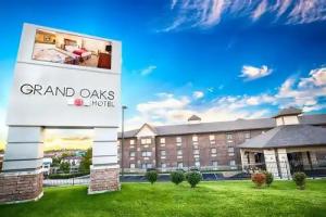 Grand Oaks Hotel, Branson